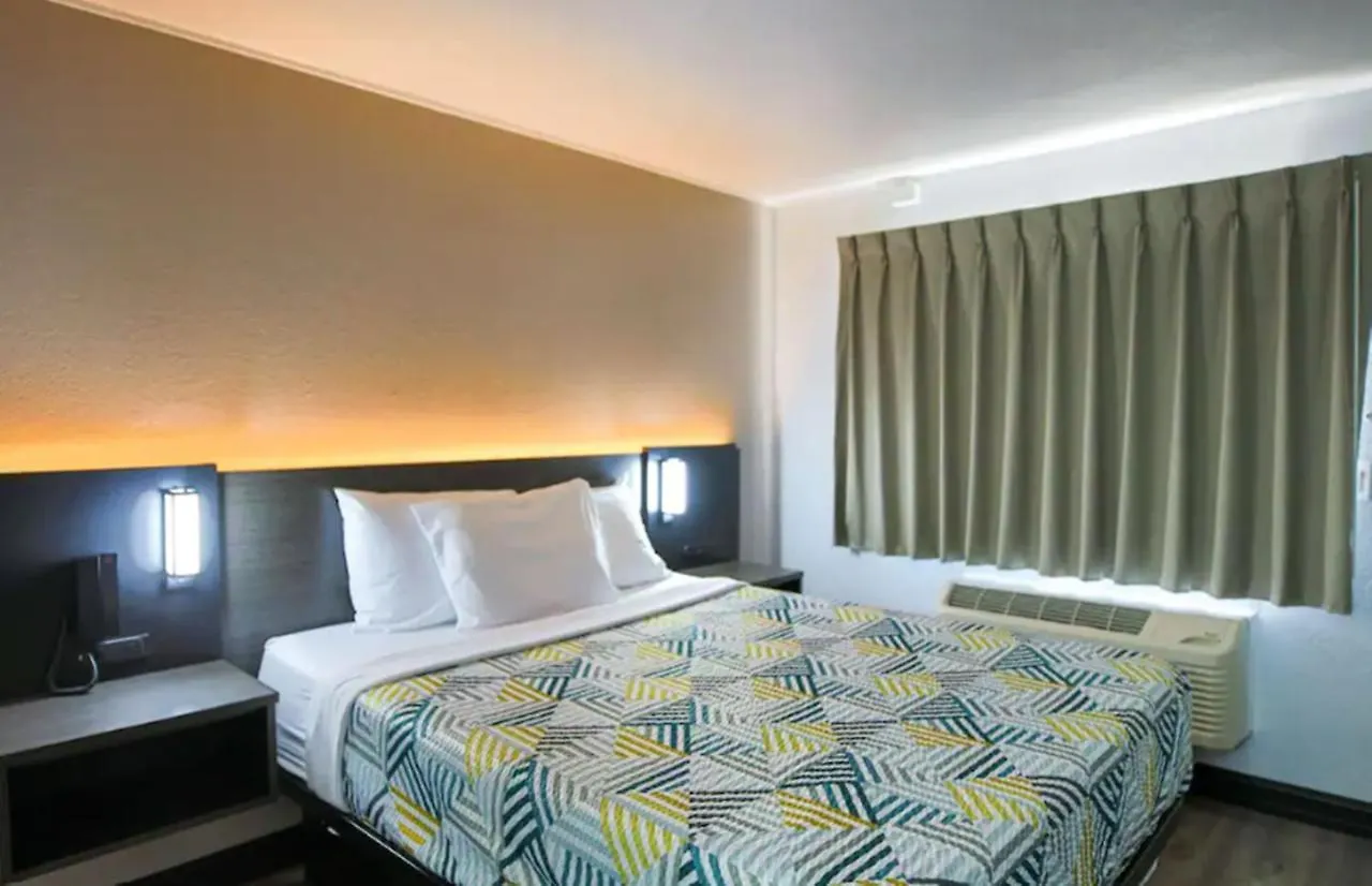 Motel 6-Sacramento, Ca - Central United States
